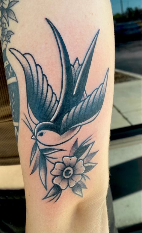 Traditional Tattoo Sleeve Filler, Hummingbird Tattoo Black, Traditional Swallow Tattoo, Sparrow Tattoo Design, Traditional Tattoo Stencils, Tattoo Sleeve Filler, Cowgirl Tattoos, Sailor Tattoos, Full Leg Tattoos