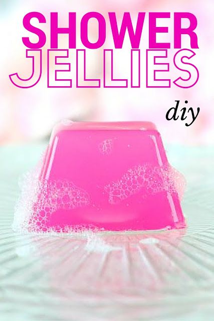 DIY Shower & Bath Jellies--SO cute and just like LUSH! Shower Jellies Diy, Lush Inspired Diy, Bath Jellies, Diy Lush, Savon Diy, Shower Jellies, Lush Products, Diy Kosmetik, Dark Angels