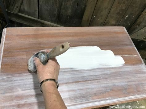 See how to whitewash wood furniture for a gorgeous weathered wood finish. Create the appearance of white wood stain with whitewash paint. #whitewashwood #whitewashfurniture #whitewashpaint #weatheredwood #howtoweatherwood #howtowhitewash Whitewash Wood Furniture, Whitewash Dresser, White Wash Wood Furniture, How To Whitewash Wood, Washed Furniture, Whitewash Furniture, White Wood Stain, Whitewash Paint, White Wood Furniture