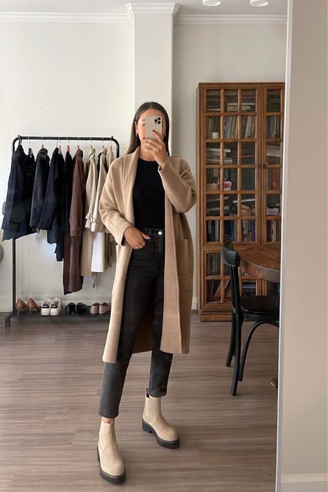 Shop Search: Cardigan jackeg (100) and other curated products on LTK, the easiest way to shop everything from your favorite creators. Lifewithjazz Outfits, Cashmere Cardigan Outfit, Casual Comfy Outfit, Young Adult Fashion, Neutral Wardrobe, Chelsea Boots Outfit, Workwear Capsule, College Wardrobe, Ideal Closet