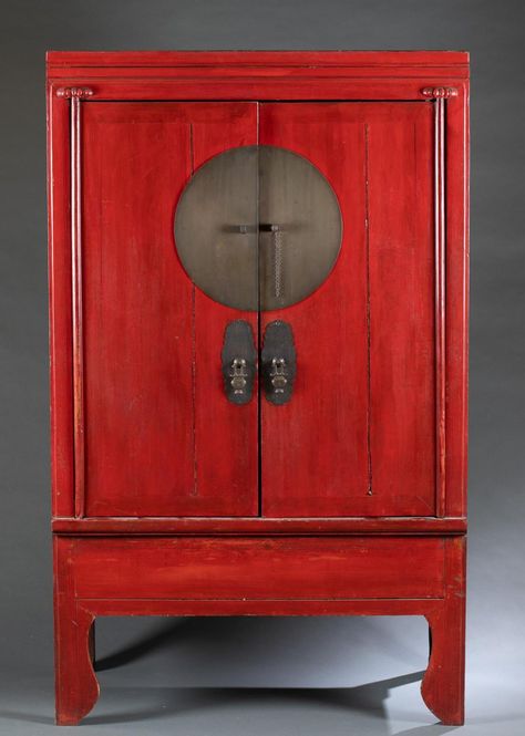 Chinese Wardrobe, Wardrobe Cabinet Bedroom, Asian Bedroom, Wedding Cabinet, Red Shelves, Red Cabinets, Chinese Cabinet, Chinese Theme, Antique Chinese Furniture