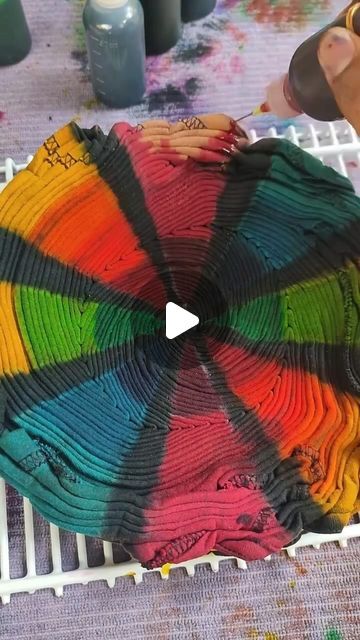 Procion Dye, Tye Dye Shirt, How To Bleach Tie Dye, Tye Dye Color Combinations, Reverse Tie Dye With Bleach, Diy Tie Dye, Spiral Tie Dye Patterns, Tie Dye Techniques Pattern Tutorials, Tie Dye With Food Coloring