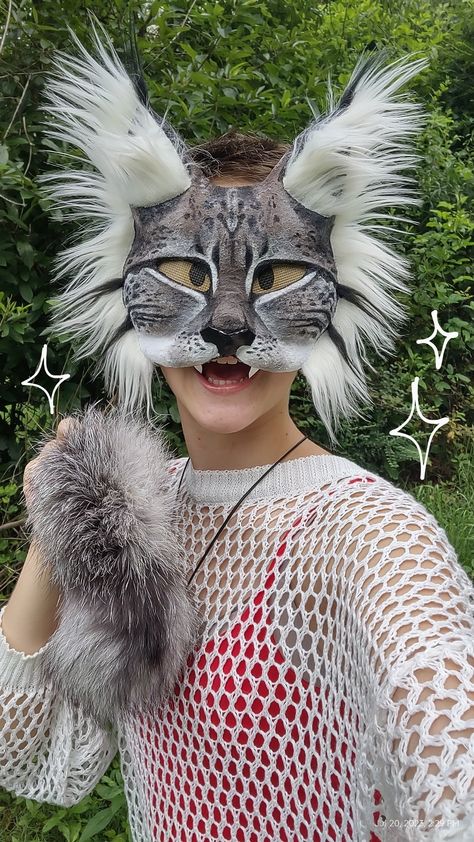 pls don't copy/take much inspo ! Yes its me catzz Tags . . . Therian therianthropy mask quads lynx quadrobics catzztherian Lynx Mask, Cat Mask Diy, Felt Animal Masks, Cardboard Mask, Therian Mask, Wolf Mask, Dragon Puppet, Cool Masks, Cat Mask