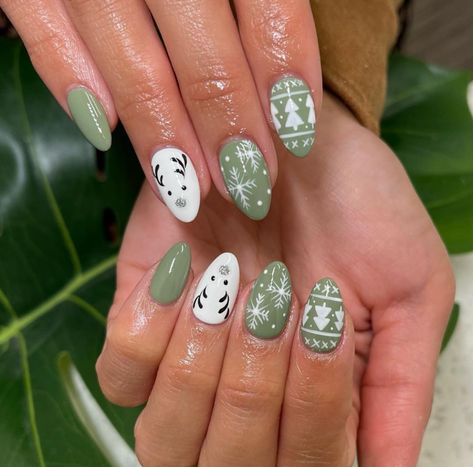 Ugly Christmas Sweater Nails, Christmas Sweater Nails, Christmas Winter Nails, Winter Christmas Nails, Nail Art Noel, Cute Christmas Nails, Christmas Nails Easy, Sweater Nails, Christmas Gel Nails