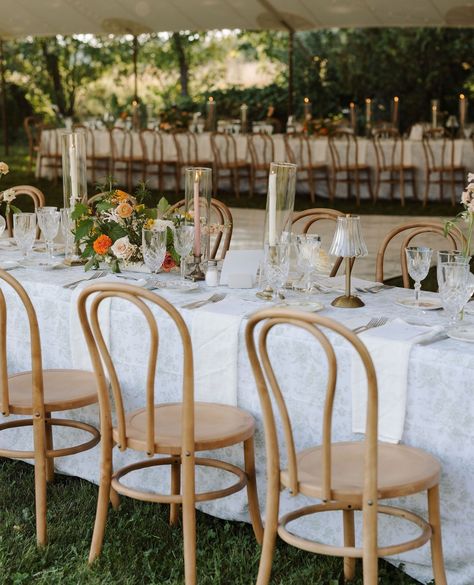 I spy a dance floor design that matches the linen pattern -LOVE. xo ⁠ ⁠ Photography: @anitapeeples⁠ Planning and design: @seaandsilkevents⁠ Florals: @maisonanthea⁠ Venue: Private Estate⁠ Makeup: @sarethefacemaker⁠ Hair: @hairbycarm⁠ Rentals: @decoreventrentals @unaviavintage @groupeabp @valley_tent⁠ Linen signs: @gracefieldeventdecor⁠ ⁠ #wedding #bowswedding #weddingbows #weddingceremony #bleeksandbergamotwedding #ottawaweddingplanner #ontarioweddingplanner #weddinginspo #weddingbow #realwedd... White Venue Wedding, Wood Chair Wedding, Dance Floor Design, Chairs Wedding, Linen Pattern, Wood Chairs, Venue Wedding, Wedding Bows, Wedding Chairs