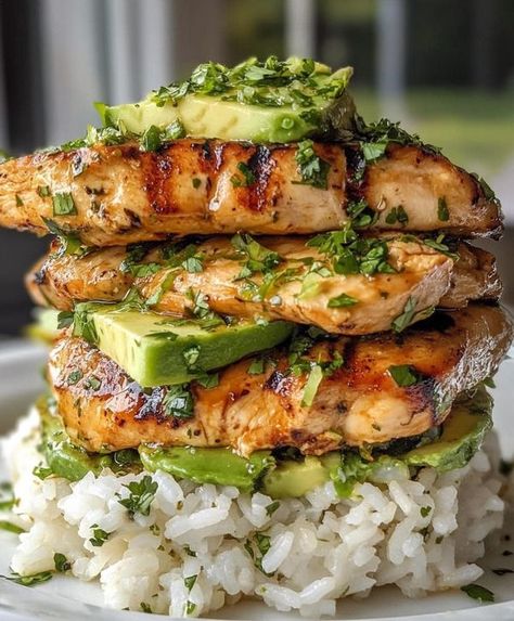 Chicken Avocado Rice, Chicken And Avocado, Avocado Rice, Honey Lime Chicken, Summer Meal, Lime Sauce, Spicy Dishes, Honey Lime, Chicken Avocado