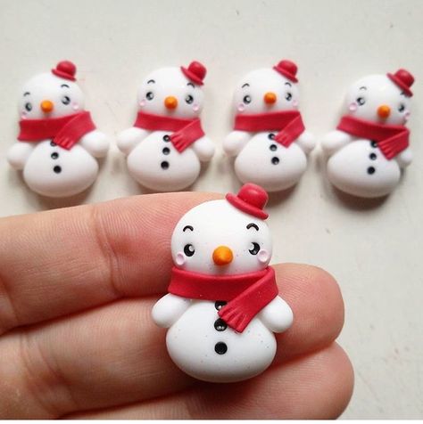 Elf Earrings, Clay Christmas, Polymer Clay Figures, Polymer Clay Ornaments, Craft Christmas, Snowman Christmas Ornaments, Christmas Clay, Polymer Clay Christmas, Polymer Clay Animals