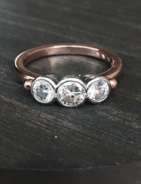 Ring Redesign, Rose Gold Diamond Engagement Ring, Modern Diamond Rings, Engagement Ring Three Stone, Unique Ring Designs, Bespoke Jewellery Design, Ring My Bell, Rose Gold Diamond Ring Engagement, Ring Three Stone