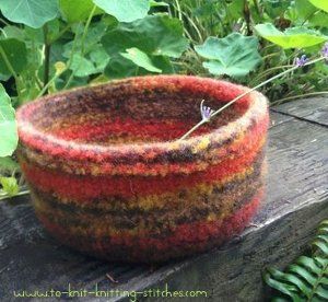 AllFreeKnitting.com - Free Knitting Patterns, Knitting Tips, How-To Knit, Videos, Hints and More! Knit Videos, Knitted Baskets, Felted Basket, Felt Basket, Felted Bowls, Wool Felt Projects, Knitting Tips, Knit Basket, Cat Beds