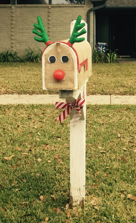 Diy Christmas Mailbox Decor, Mailbox Christmas Decor, Decorate Mailbox For Christmas, Christmas Decorated Mailboxes, Santa’s Mailbox Diy, Christmas Mailbox Decorations, Santa Mailbox, Diy Mailbox, Mailbox Decor