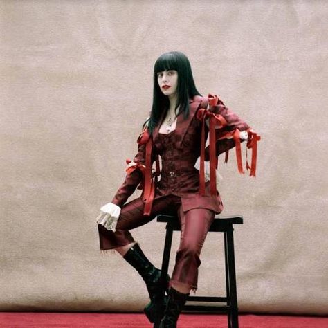 Dilara Findikoglu | NOWNESS Dilara Findikoglu 2024, Evil Fashion, Artist Pictures, Japanese Statue, Moodboard Fashion, Dilara Findikoglu, Goth Subculture, Space Fashion, Corset Outfit