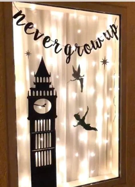 Disney Concert Decorations, Decorating Disney Resort Room Window, Disney Photo Backdrop, Disney Theme Decorations, Disney Hotel Window Decorations, Disney Window Decoration Ideas, Disney Window Decoration, Disney Dance, 2024 Classroom