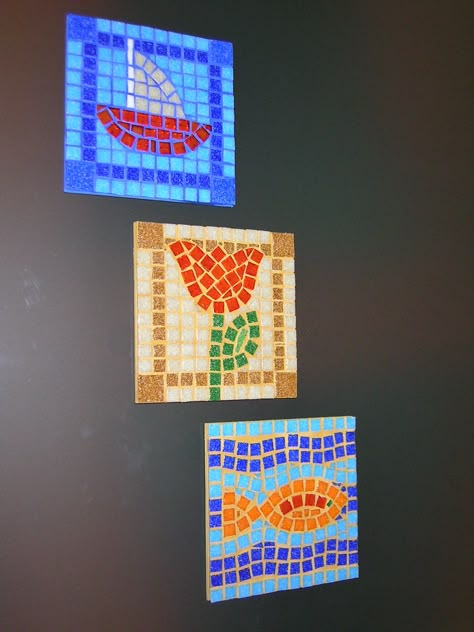 Opus Vermiculatum, Simple Mosaic, Mosaic Coasters, Easy Mosaic, Mosaic Tiles Crafts, Mosaic Art Diy, Mosaic Pots, Mosaic Kits, Mosaic Frame