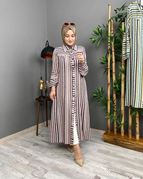 New Hijab Style, Islamic Fashion Dresses, Long Shirt Women, Mode Abaya, Muslim Fashion Hijab, Modesty Fashion, Muslim Fashion Dress, Sleeves Designs For Dresses, Kurta Designs Women