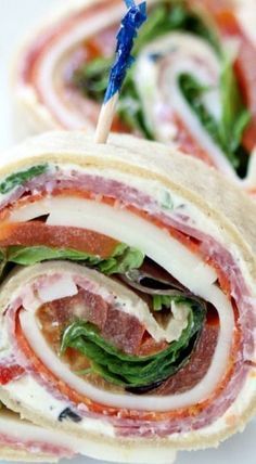 Italian Sub Sandwich, Sub Sandwich, Sandwich Wrap, Italian Sub, Sub Sandwiches, Fettuccine Alfredo, Party Appetizers, Snacks Für Party, Chapati