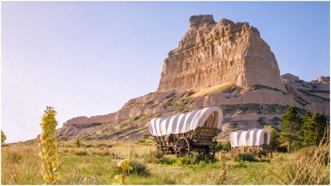 From Missouri to Oregon, highlights of the Oregon Trail traveled by some 400,000 settlers, miners, ranchers North Dakota Travel, Silhouette Sport, Great American Road Trip, The Oregon Trail, Oregon Trail, American Road Trip, Scenic Byway, Summer Road Trip, Road Trip Fun