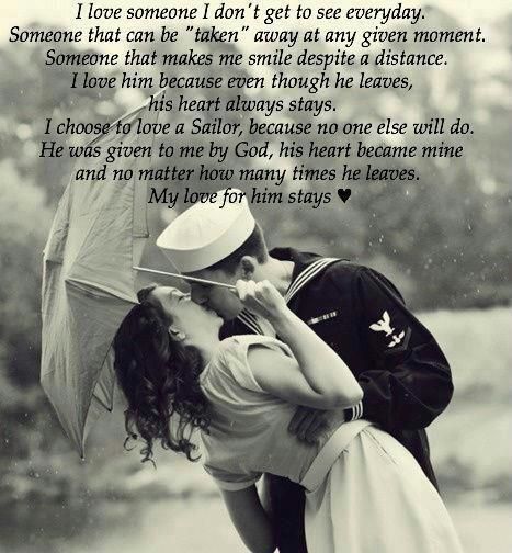 This makes me think of my best friend who's leaving to go into the Navy soon Marine Military, Under An Umbrella, Military Girlfriend, Navy Life, Kissing In The Rain, Girlfriend Pictures, Navy Wife, Girlfriend Quotes, Army Quotes