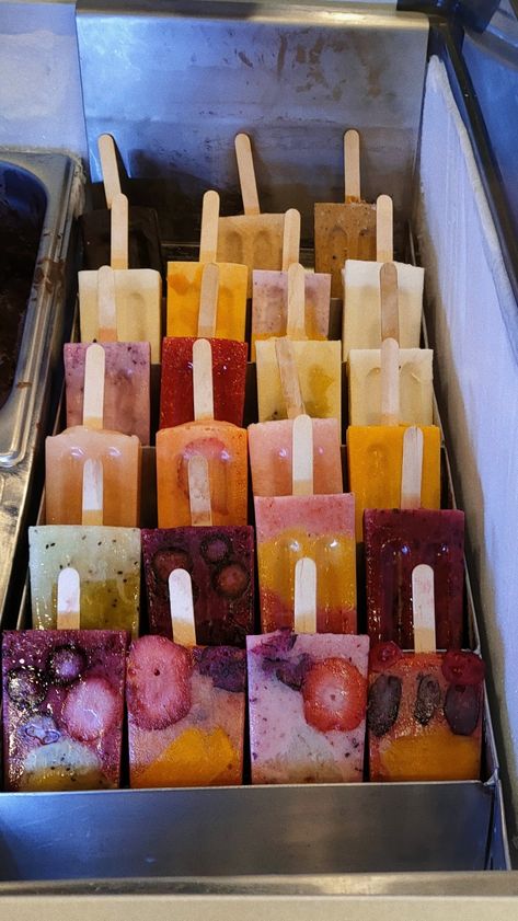 Popsicles Aesthetic, Summer List Ideas, Ice Popsicle, Summer Popsicles, October Baby, Ice Cream Photos, Ice Pops, Ice Cream Shop, Menu Ideas