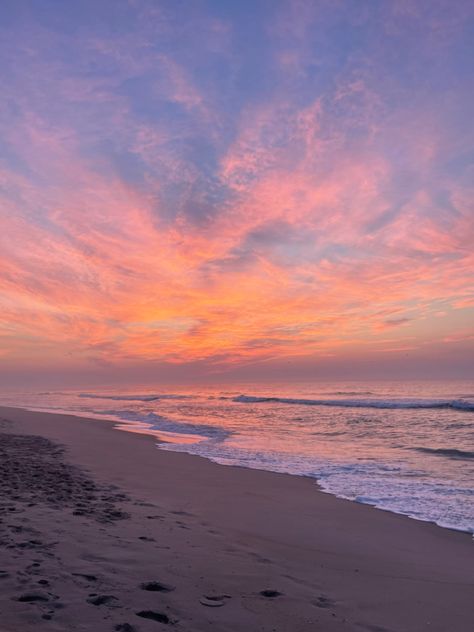 Pink Sunset Beach Aesthetic, Pink Sunsets Aesthetic, 2024 Pink Aesthetic, Pink Calm Aesthetic, Light Pink Beach Aesthetic, Pink Collage Pictures, Pink Sea Aesthetic, Pink Sunrise Aesthetic, Girly Beach Aesthetic