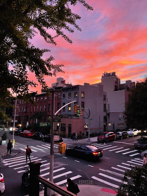 Park Slope Aesthetic, Brooklyn Park Slope, Brooklyn Nyc Photography, Brooklyn Summer Aesthetic, Sunset Park Brooklyn, Nyc Brooklyn Aesthetic, 90s Brooklyn Aesthetic, Brooklyn Core Aesthetic, Brooklyn Aesthetic New York