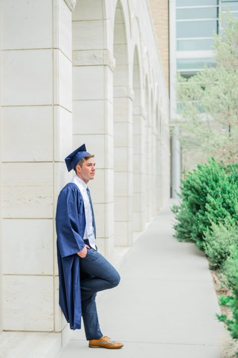 Boys Senior Pics Cap And Gown, Graduation Outfit Ideas Men Cap And Gown, Grad Picture Ideas Boys, Men’s College Graduation Outfit, Men’s Graduation Look, Grad Pic Poses Men, Men’s Cap And Gown Pics, Senior Boy Photography Cap And Gown, High School Graduation Photoshoot Ideas For Guys