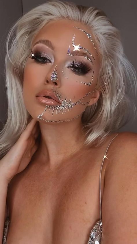 Rhinestone Masquerade Makeup, Jewel Halloween Makeup, Glitter Costume Halloween, Crystal Halloween Makeup, Rhinestone Skeleton Costume, Gemstone Halloween Makeup, Diamond Inspired Makeup, Easy Halloween Makeup Ideas With Rhinestones, Halloween Makeup With Glitter