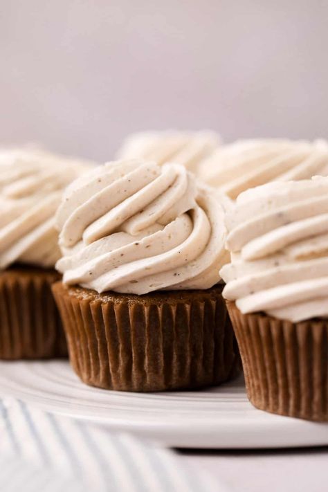 Moist, homemade Coffee Cupcakes made with instant espresso powder and hot coffee come together in under 1 hour. You’ll love these cupcakes topped with creamy and fluffy vanilla bean espresso buttercream speckled with vanilla seeds and espresso. These easy to make cupcakes will be your new favorite treat to satisfy your coffee craving! Coffee Buttercream Frosting, Fluffy Coffee, Espresso Cupcakes, Espresso Buttercream, Instant Espresso, Vanilla Bean Cupcakes, Easy Buttercream Frosting, Make Cupcakes, Coffee Buttercream