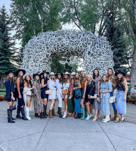 Jackson Hole Wyoming Summer, Jackson Hole Summer, Jackson Wy, Jackson Wyoming, Jackson Hole Wyoming, Girls Getaway, Out West, Housewives Of Beverly Hills, Girl's Back