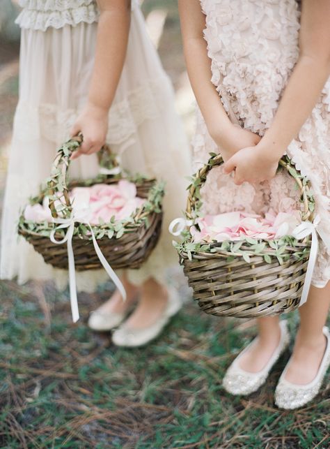 Greenery Accented Woven Flower Girl Baskets | Flowers – Orange Blossoms Florals… Wedding Procession, Wedding Flower Girl Basket, Tafel Decor, Flower Girl Baskets, Trendy Flowers, Flower Girl Gifts, Flower Girl Basket, Romantic Garden, Wedding Flower Girl