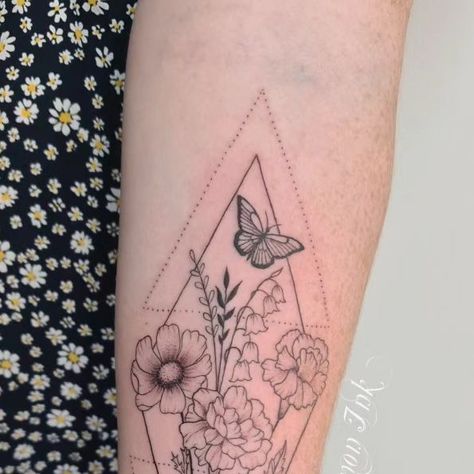 Katdemon Ink on Instagram: "#geometric #floraltattoo for Kirsty with a #cosmos #lilyofthevalley #marigold #carnation and a lil #butterfly

#forearmtattoo #finelinetattoo #flowertattoo #butterflytattoo #cosmostattoo #lilyofthevalleytattoo #marigoldtattoo #carnationtattoo #Cardifftattoostudio #Cardifftattooist" Marigold And Cosmos Tattoo, Marigold And Cosmos, Marigold Tattoo, Cosmos Tattoo, Carnation Tattoo, Fine Line Tattoos, Forearm Tattoo, Butterfly Tattoo, Lily Of The Valley