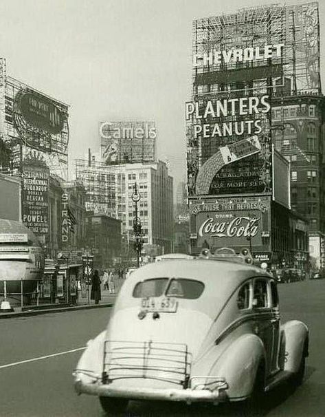 Vintage Brooklyn, Old Nyc, Nyc History, Vintage Nyc, Old New York, Pet Pet, I Love New York, Volkswagen Bus, Vintage New York