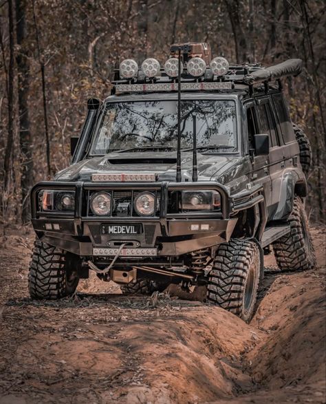 Toyota Overland Vehicles, Lexus 4x4, Best 4x4 Cars, Off Road Cars, Land Cruiser 4x4, Toyota Trucks 4x4, 79 Series, Cruiser Car, Land Cruiser 70 Series