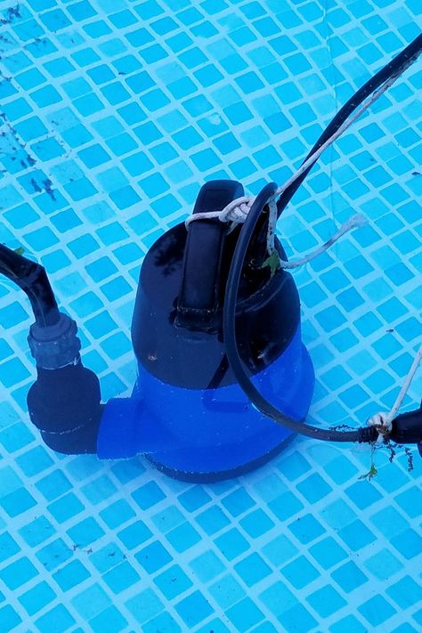 Heat Above Ground Pool Diy, How To Heat A Pool Without A Heater, Diy Above Ground Pool Heater, Diy Pool Heaters Above Ground, How To Heat A Pool, Pool Heaters Above Ground, Pool Heating Ideas, Intex Pool Heater, Diy Pool Enclosure