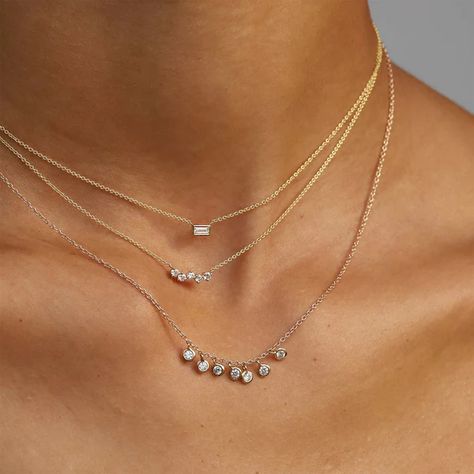 Diamond Cluster Necklace, Diamond Pendants Designs, Pretty Jewelry Necklaces, Modern Gold Jewelry, Diamond Necklace Designs, 14k Yellow Gold Necklace, Jewelry Accessories Ideas, Stylish Bracelet, Cluster Necklace