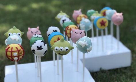 Toy Story Birthday Party Decor, Toy Story Cake Pops, Cake Pops Ideas, Twins Party, Babies Outfits, Toy Story Party Decorations, Toy Story Baby, Cake Pop Stands, Toy Story Theme