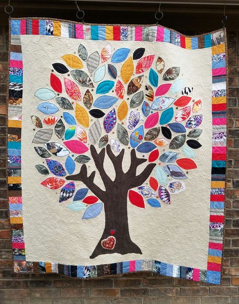 Tree Memory quilt Family Tree Quilt, Baby Clothes Quilt, Memory Projects, Memory Blanket, Keepsake Quilting, Tshirt Quilt, Memory Crafts, Tree Quilt, Memory Quilt