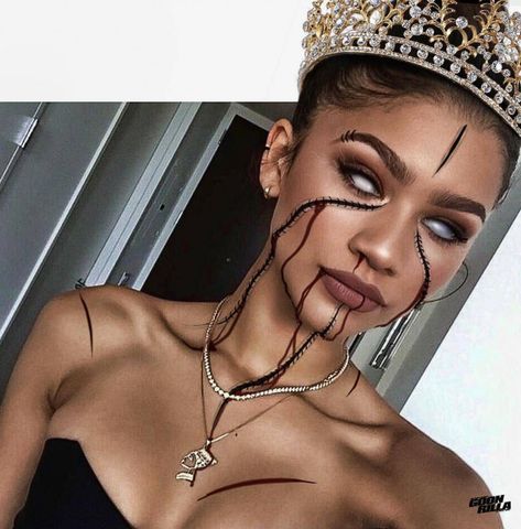 Zendaya #halloweencostume #celebrity #halloween #costume Makeup Zombie, Halloweenský Makeup, Halloween Make-up Looks, Creepy Halloween Costumes, Holloween Makeup, Celebrity Halloween, Horror Make-up, Cute Halloween Makeup, Halloween Fest