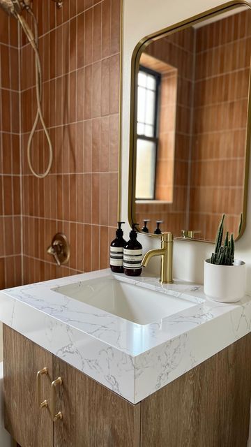 Terracotta Grout, Bathrooms With Terracotta Tiles, Marble And Terracotta Bathroom, Terracotta Tiles Bathroom Wall, Terracotta Zellige Bathroom, Rust Bathroom Tiles, Terracotta Tile Bathroom, Terracotta Bathroom, Earthy Bathroom