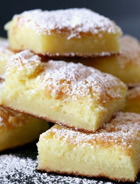 Two Ingredient Desserts, Lemon Cake Bars, 2 Ingredient Desserts, 2 Ingredient Recipes, Lemon Pie Filling, Angel Food Cake Mix Recipes, Cake Bars, Dessert Ingredients, Monkey Bread