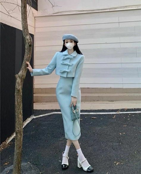 Tweed Set Outfit, Blue Pantsuit, Womens Skirt Outfits, Sunday Clothes, Tweed Set, Elegant Outfit Classy, Outfit Korean, Clueless Outfits, Classy Dress Outfits