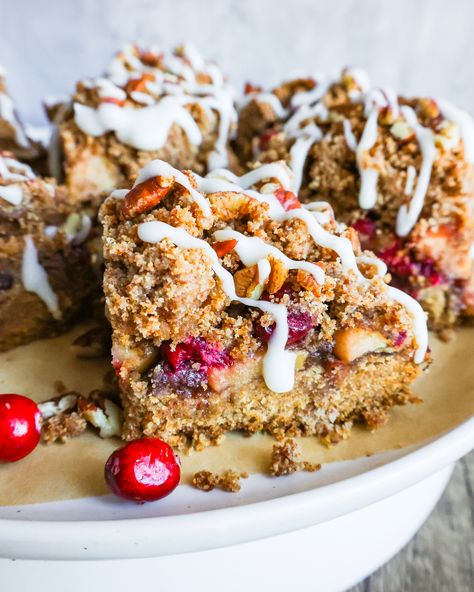 Cranberry Apple Crumble Bars Cranberry Orange Cheesecake, Cranberry Apple Crumble, Apple Crumble Bars, Cranberry Pie, Apple Bars, The Cranberries, Cranberry Apple, Flour Alternatives, Crumble Bars