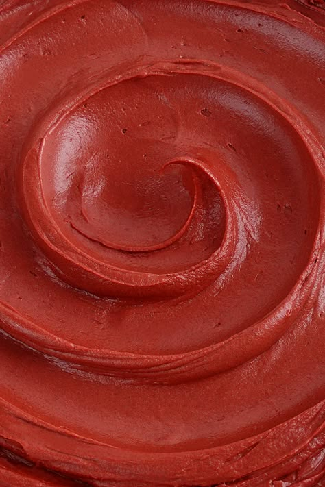 Red Velvet Cream Cheese Buttercream - Wicked Good Kitchen Red Velvet Frosting, Baking Design, Cream Cheese Buttercream, Cake Frosting Recipe, Icing Frosting, Velvet Cream, Cupcake Icing, Cake Fillings, Cupcake Frosting