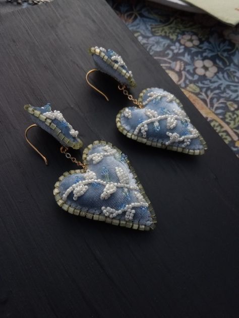 Velvet Earrings, Embroidery Jewellery, Embroidered Jewellery, Hand Embroidered Jewelry, Embroidery Earrings, Textile Earrings, Jewels Diy, Embroidered Earrings, Beaded Jewelry Earrings