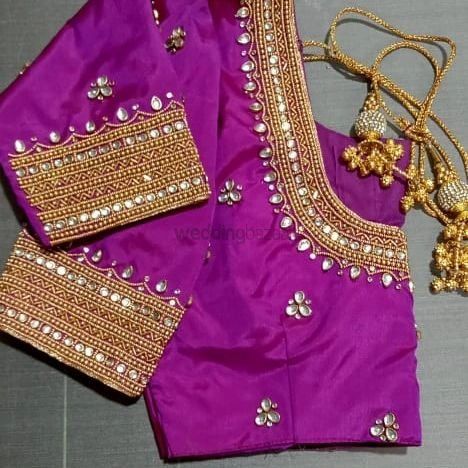 Raji'dreams Studio - Wedding Wear on ShaadiSaga Work Blouse Hand Designs, Bride Blouse, Blouse Inspiration, Magam Work Designs, Latest Blouse Neck Designs, Pink Blouse Designs, Blouse Maggam Work, Latest Bridal Blouse Designs, Maggam Work Blouse