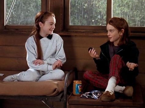 Camping Movies, Parent Trap Movie, The Parent Trap, Parent Trap, I Love Cinema, Movies And Series, Lindsay Lohan, Iconic Movies, Film Serie