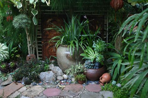 Garden Vignettes, Bali Garden, Tropical Garden Design, Pot Garden, Asian Garden, Fine Gardening, Side Garden, Oakland California, Garden Containers