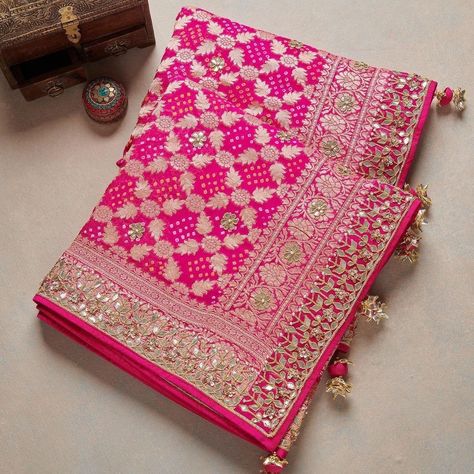 Unboxing of pink Colour Sarees for wedding party Pink Bandhani Saree, Gota Patti Embroidery, Thread Work Saree, Zari Work Saree, Saree Bandhani, Glamorous Saree, Gota Patti Saree, Kalamkari Fabric, Bandhani Print