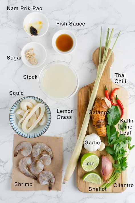 Tom Yum Broth Recipe, Seafood Tom Yum Soup, Tom Yum Soup Recipe Thai, Tom Yum Recipe, Thai Soups, Soup Base Recipe, Healthy Korean Recipes, Tom Yum Soup Recipe, Tom Yum Noodles