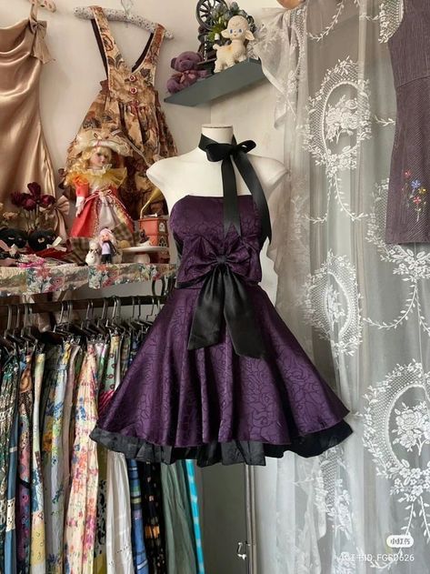 Purple Gothic Dress, Alternative Aesthetic Outfits, Purple Dress Aesthetic, Purple Dress Outfits, Vintage Purple Dress, Dark Purple Dresses, Purple Retro, Purple Outfits, Formal Dresses Short