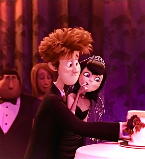 Johnny Hotel Transylvania, Festa Hotel Transylvania, Mavis Hotel Transylvania, Mavis Dracula, Cute Disney Pictures, Image Swag, Hotel Transylvania, Couple Halloween, Cartoon Profile Pics